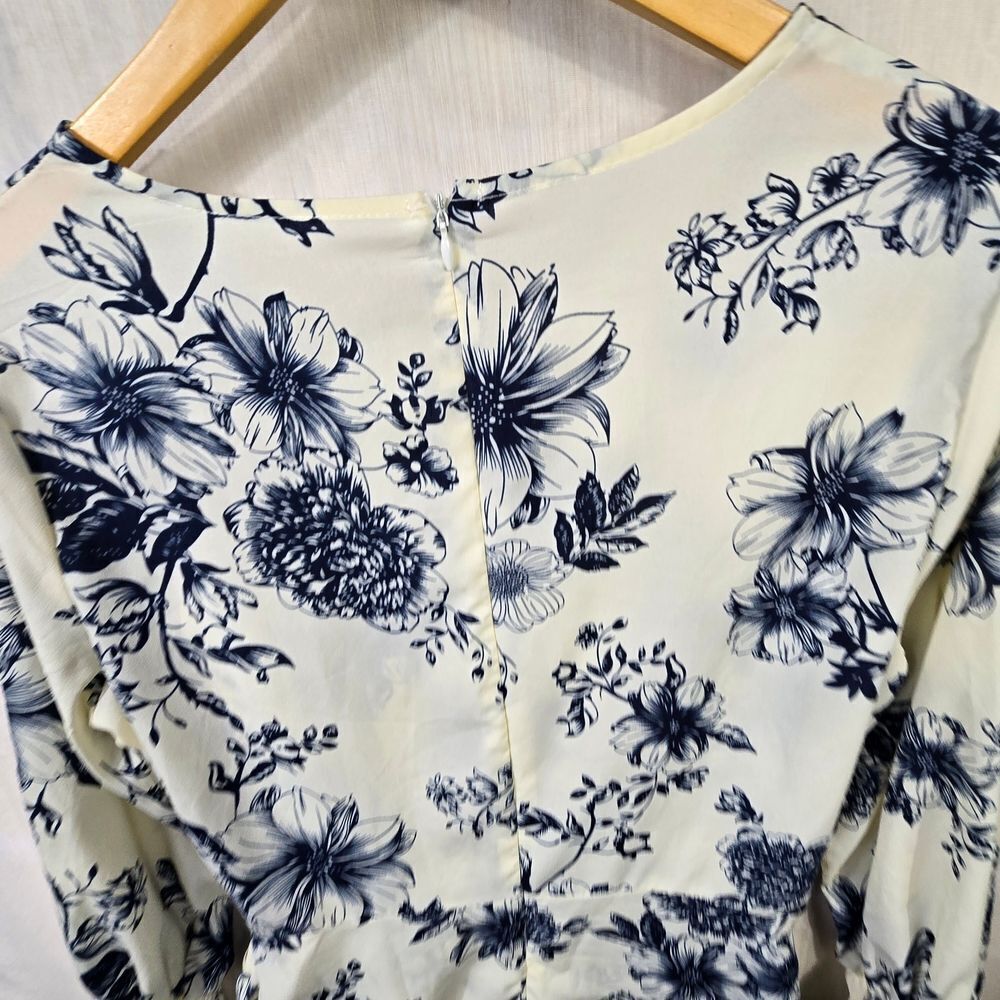 Reformation Floral Print Dress with Ruffle Sleeves Size Xl - Picture 6 of 13